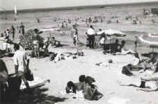 Beach at Famagusta 002.jpg (67299 bytes)